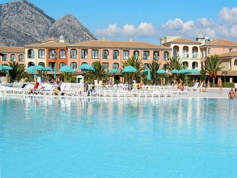 ****  אורוסיי Club Hotel Marina Beach איטליה
