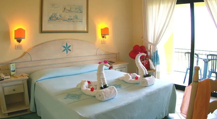 אורוסיי Club Hotel Marina Beach